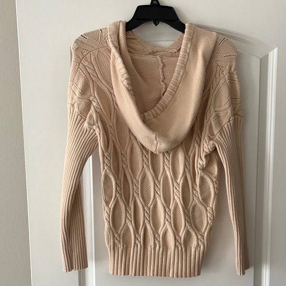 Fate Cream Cable Knit Sweater - Picture 5 of 5